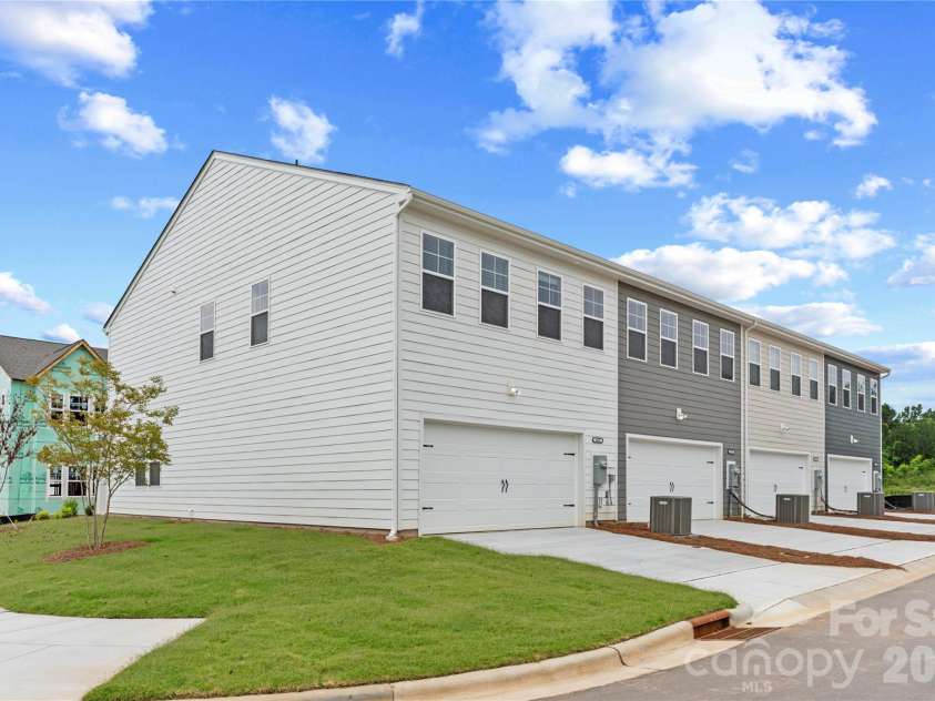 485 Etna Street, Gastonia, NC 28052.  MLS# CAR4395843, YatesRealty ID 54886. 