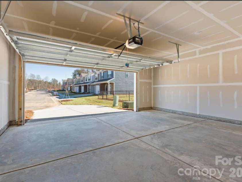 485 Etna Street, Gastonia, NC 28052.  MLS# CAR4395843, YatesRealty ID 54886. 