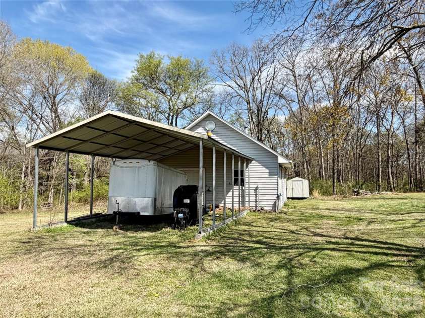 24386 Endy Road, Albemarle, NC 28001.  MLS# CAR4358050, YatesRealty ID 5489. 