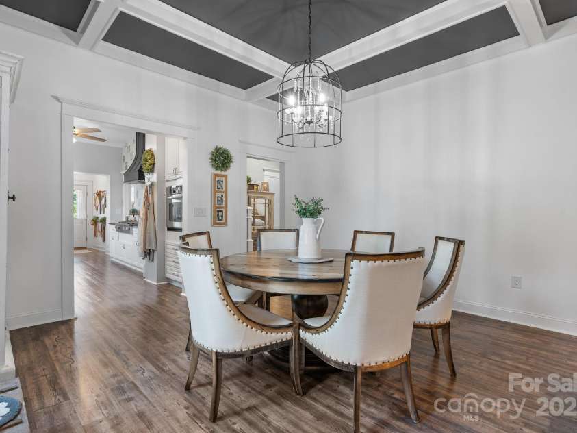 704 Main Avenue, Newton, NC 28658.  MLS# CAR4275934, YatesRealty ID 5489. 