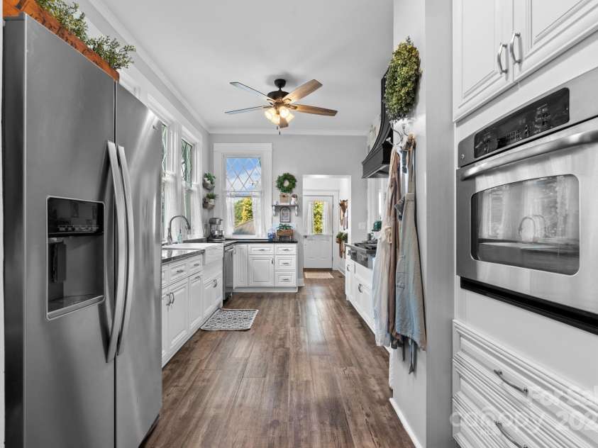 704 Main Avenue, Newton, NC 28658.  MLS# CAR4275934, YatesRealty ID 5489. 