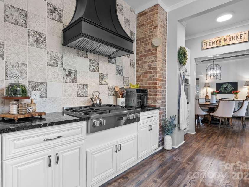 704 Main Avenue, Newton, NC 28658.  MLS# CAR4275934, YatesRealty ID 5489. 