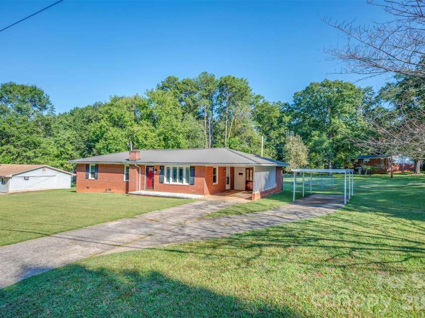 170 Franklin Drive, Forest City, NC 28043.  MLS# CAR4431691, YatesRealty ID 54890. 
