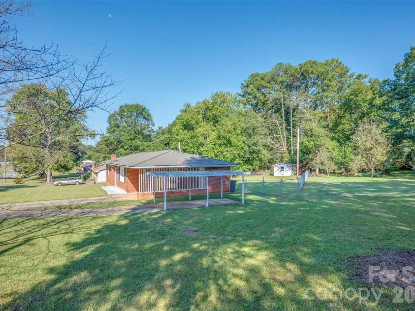 170 Franklin Drive, Forest City, NC 28043.  MLS# CAR4431691, YatesRealty ID 54890. 