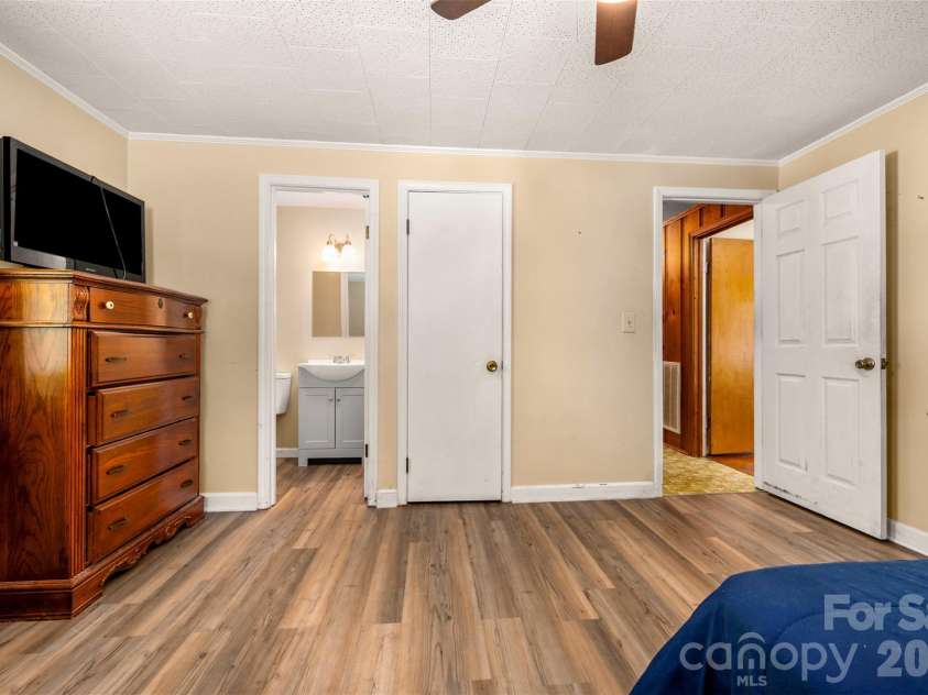 170 Franklin Drive, Forest City, NC 28043.  MLS# CAR4431691, YatesRealty ID 54890. 