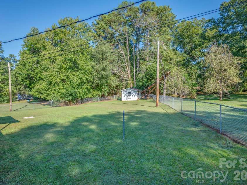 170 Franklin Drive, Forest City, NC 28043.  MLS# CAR4431691, YatesRealty ID 54890. 