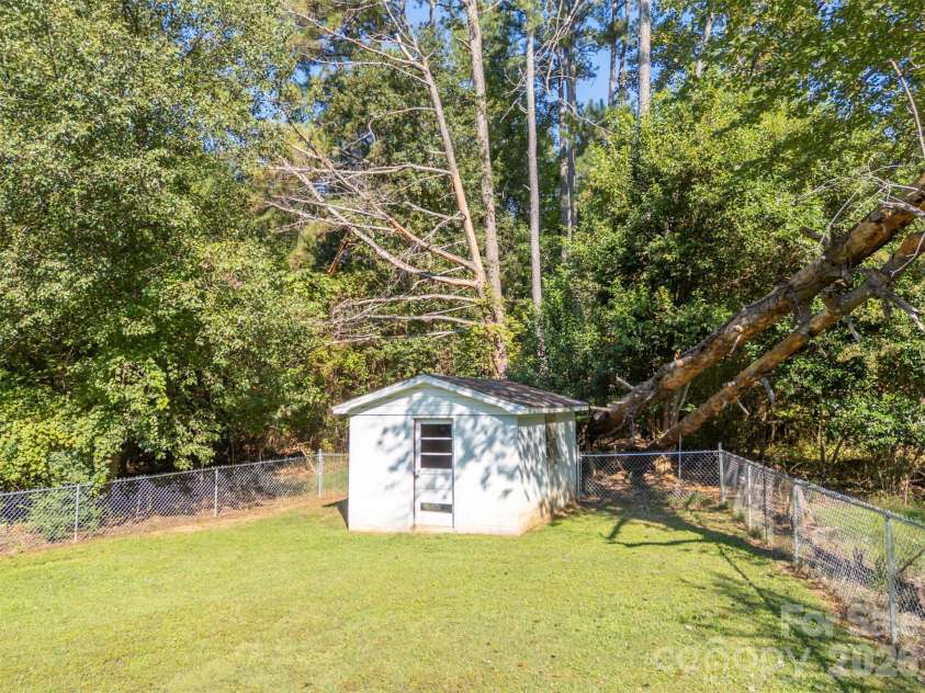 170 Franklin Drive, Forest City, NC 28043.  MLS# CAR4431691, YatesRealty ID 54890. 