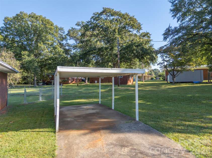 170 Franklin Drive, Forest City, NC 28043.  MLS# CAR4431691, YatesRealty ID 54890. 