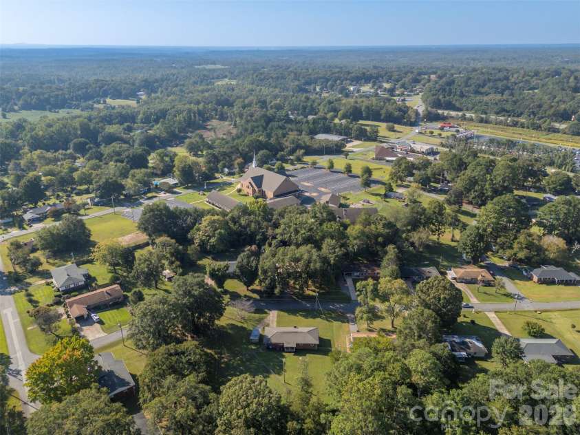 170 Franklin Drive, Forest City, NC 28043.  MLS# CAR4431691, YatesRealty ID 54890. 