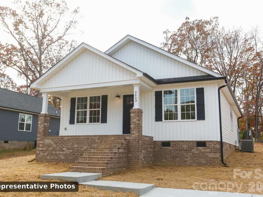 2693 Brady Avenue, Kannapolis, NC 28083.  MLS# CAR4431701, YatesRealty ID 54893. 