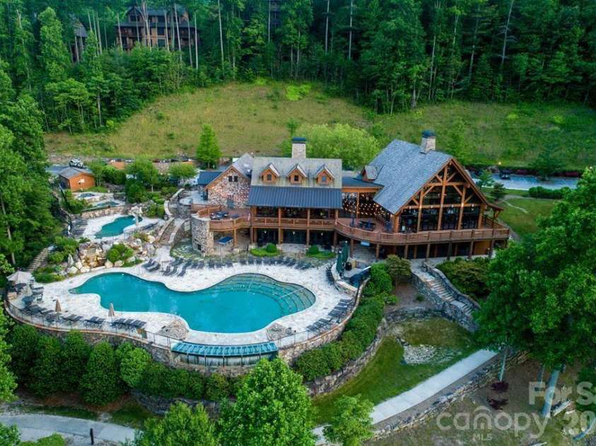 48 Allspice Court, Tuckasegee, NC 28783.  MLS# CAR4232075, YatesRealty ID 549. 