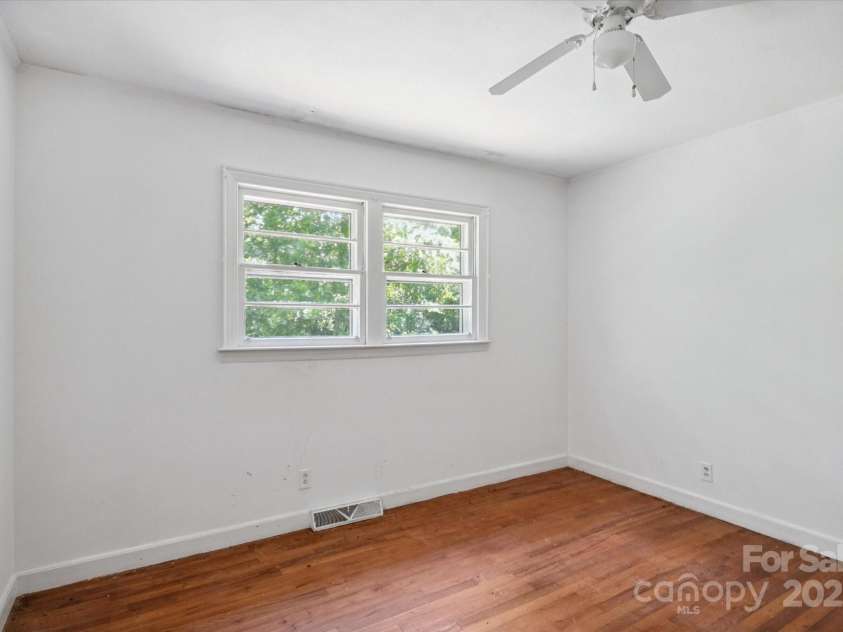 859 Stacy Hill Road, Nebo, NC 28761.  MLS# CAR4273524, YatesRealty ID 549. 