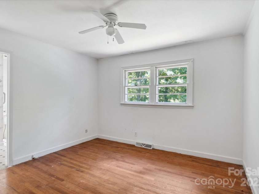 859 Stacy Hill Road, Nebo, NC 28761.  MLS# CAR4273524, YatesRealty ID 549. 