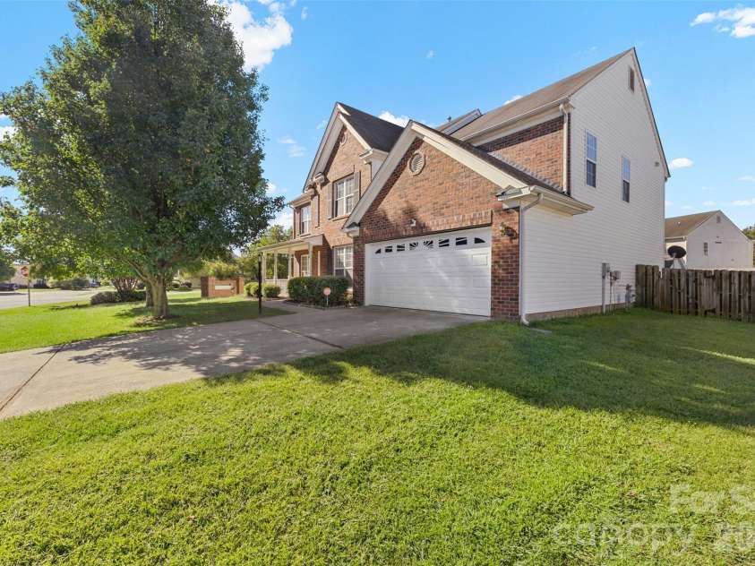 156 Rusty Nail Drive, Mooresville, NC 28115.  MLS# CAR4431670, YatesRealty ID 54900. 