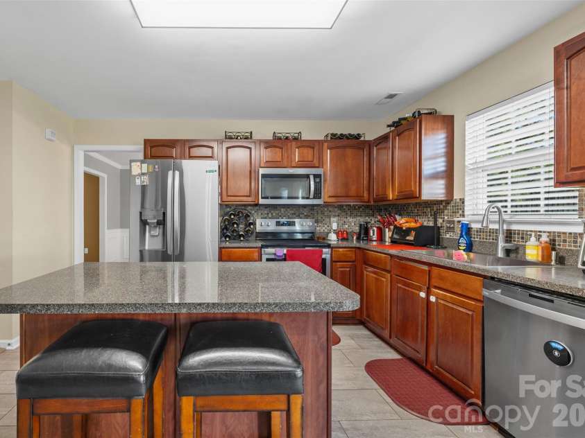 156 Rusty Nail Drive, Mooresville, NC 28115.  MLS# CAR4431670, YatesRealty ID 54900. 