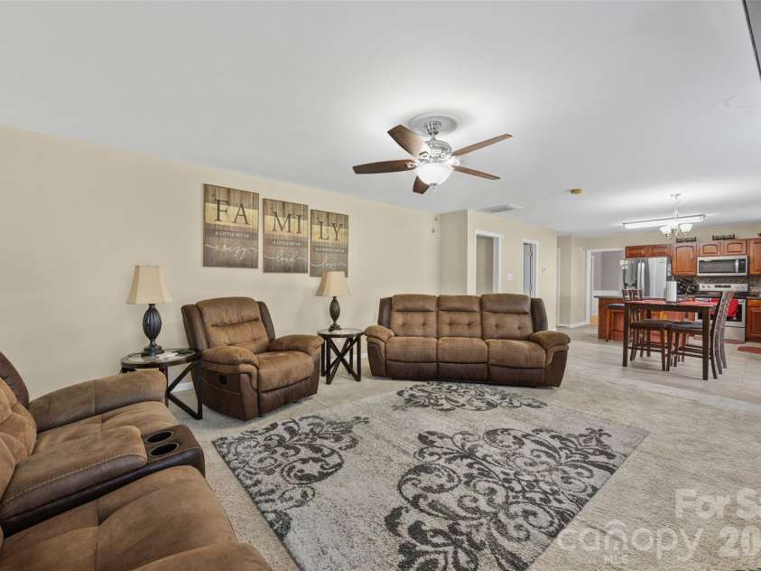 156 Rusty Nail Drive, Mooresville, NC 28115.  MLS# CAR4431670, YatesRealty ID 54900. 