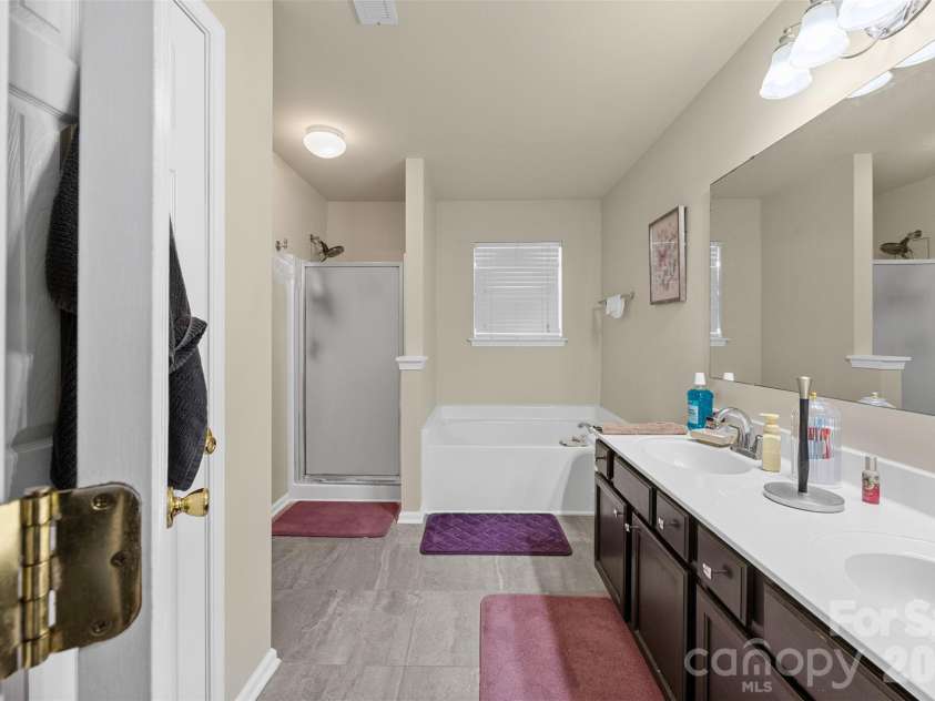 156 Rusty Nail Drive, Mooresville, NC 28115.  MLS# CAR4431670, YatesRealty ID 54900. 