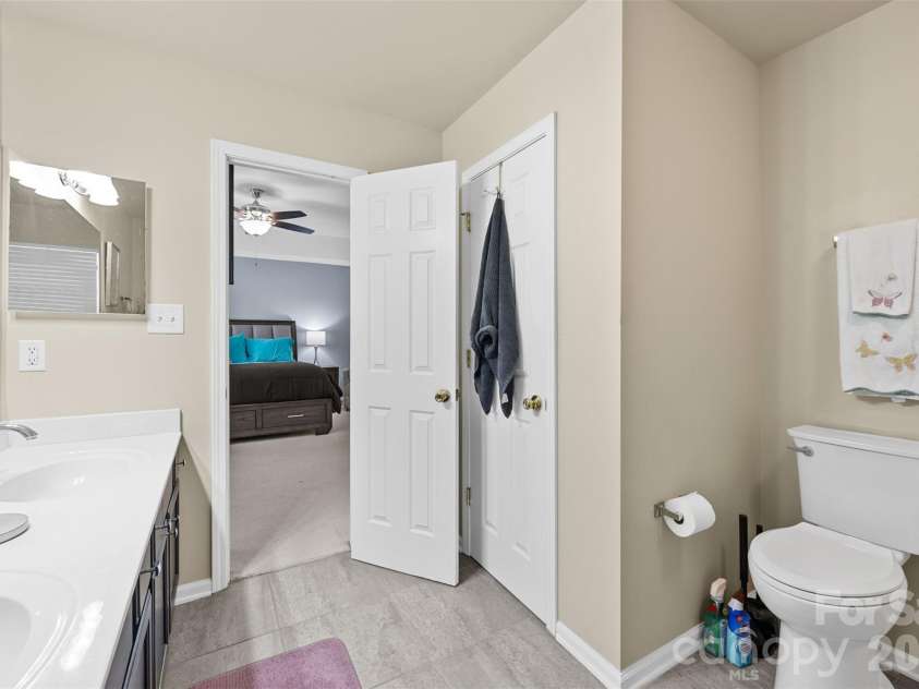 156 Rusty Nail Drive, Mooresville, NC 28115.  MLS# CAR4431670, YatesRealty ID 54900. 