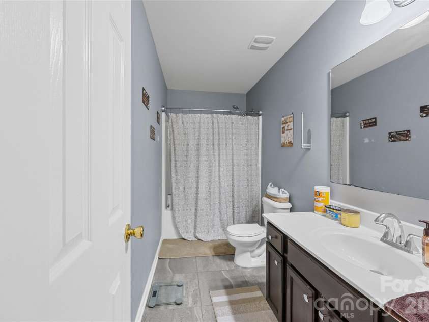 156 Rusty Nail Drive, Mooresville, NC 28115.  MLS# CAR4431670, YatesRealty ID 54900. 
