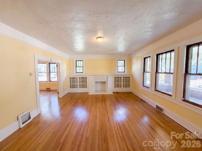 1016 Scales Street, Salisbury, NC 28144.  MLS# CAR4431738, YatesRealty ID 54905. 