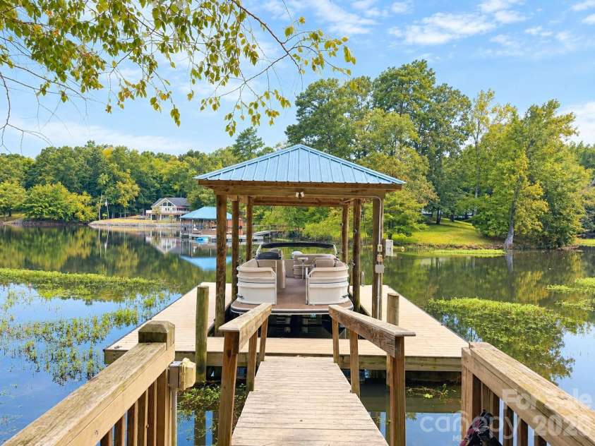 12039 Spinnaker Drive, Tega Cay, SC 29708.  MLS# CAR4429400, YatesRealty ID 54907. 