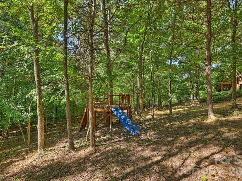12039 Spinnaker Drive, Tega Cay, SC 29708.  MLS# CAR4429400, YatesRealty ID 54907. 