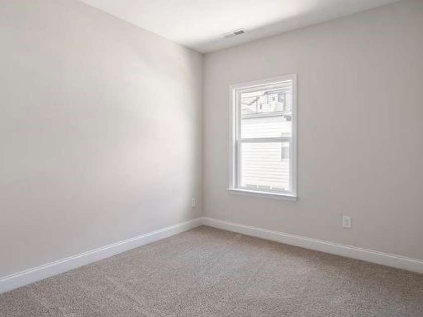 4028 Hidden Oaks Drive, Charlotte, NC 28205.  MLS# CAR4310498, YatesRealty ID 5491. 