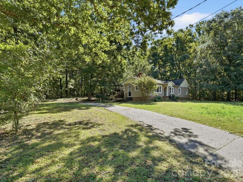 190 Forsaken Drive, China Grove, NC 28023.  MLS# CAR4420833, YatesRealty ID 54910. 