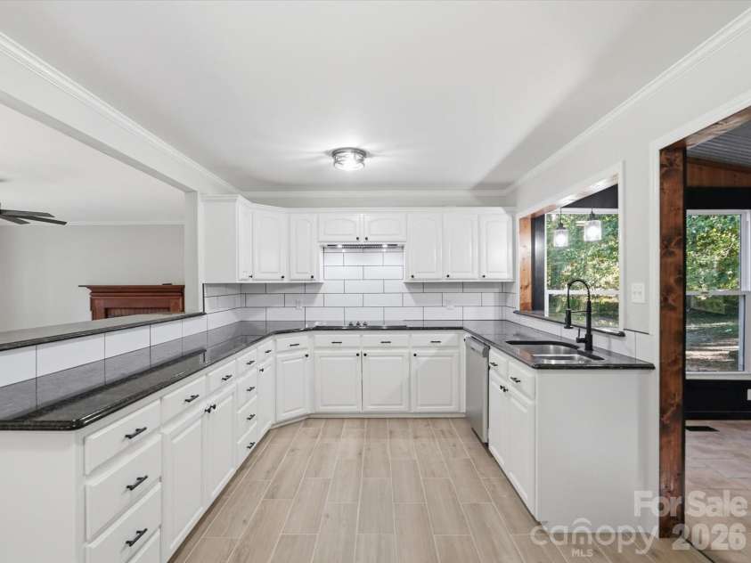 190 Forsaken Drive, China Grove, NC 28023.  MLS# CAR4420833, YatesRealty ID 54910. 