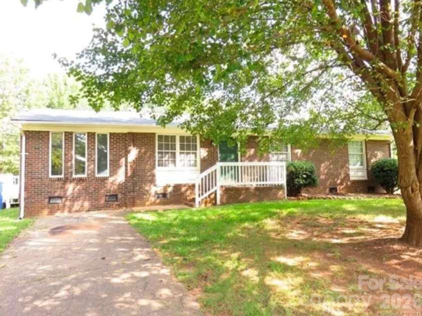 2108 Loblolly Lane, Kings Mountain, NC 28086.  MLS# CAR4431757, YatesRealty ID 54916. 