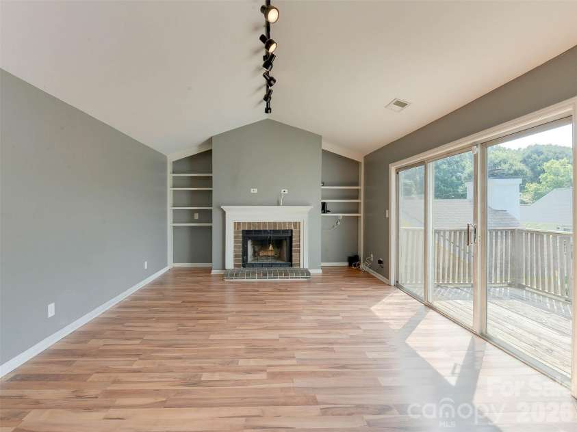 766 Marsh Road, Charlotte, NC 28209.  MLS# CAR4408658, YatesRealty ID 54919. 