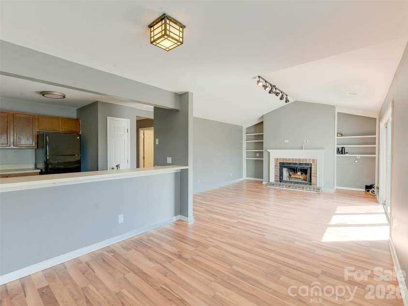 766 Marsh Road, Charlotte, NC 28209.  MLS# CAR4408658, YatesRealty ID 54919. 