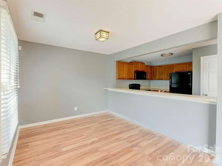 766 Marsh Road, Charlotte, NC 28209.  MLS# CAR4408658, YatesRealty ID 54919. Dining Area