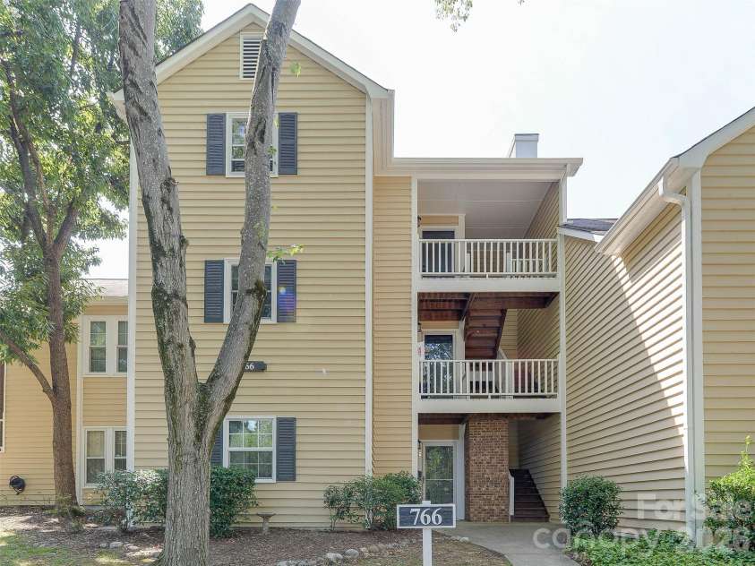 766 Marsh Road, Charlotte, NC 28209.  MLS# CAR4408658, YatesRealty ID 54919. Prime Charlotte Location