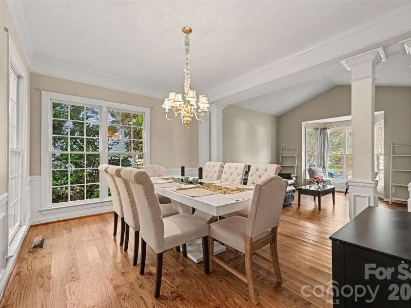 5523 Tullamore Lane, Charlotte, NC 28269.  MLS# CAR4431726, YatesRealty ID 54921. 