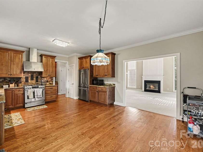 5523 Tullamore Lane, Charlotte, NC 28269.  MLS# CAR4431726, YatesRealty ID 54921. 