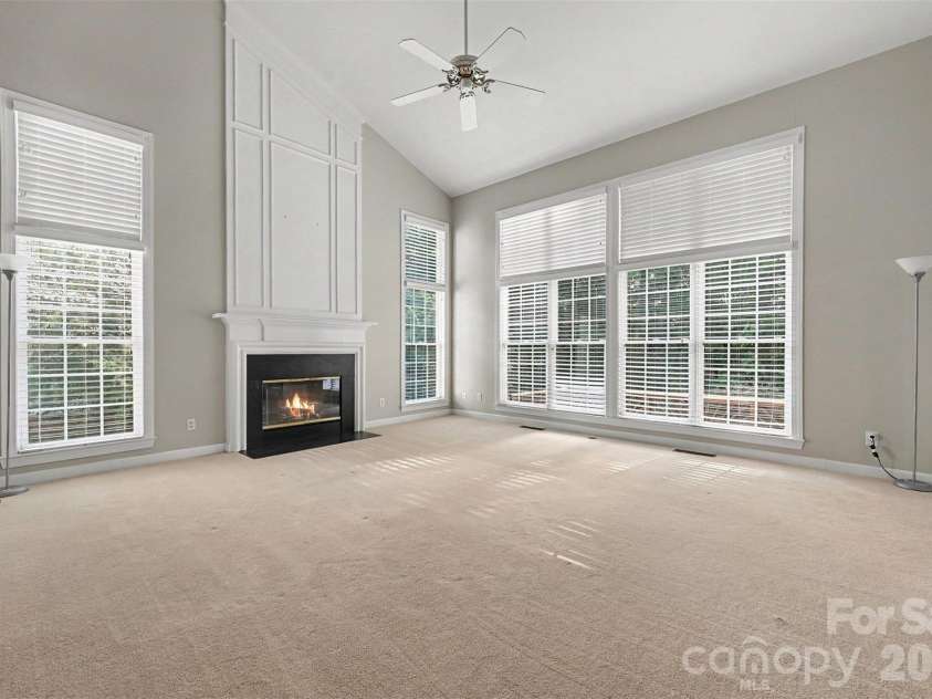 5523 Tullamore Lane, Charlotte, NC 28269.  MLS# CAR4431726, YatesRealty ID 54921. 