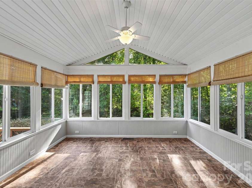 5523 Tullamore Lane, Charlotte, NC 28269.  MLS# CAR4431726, YatesRealty ID 54921. 