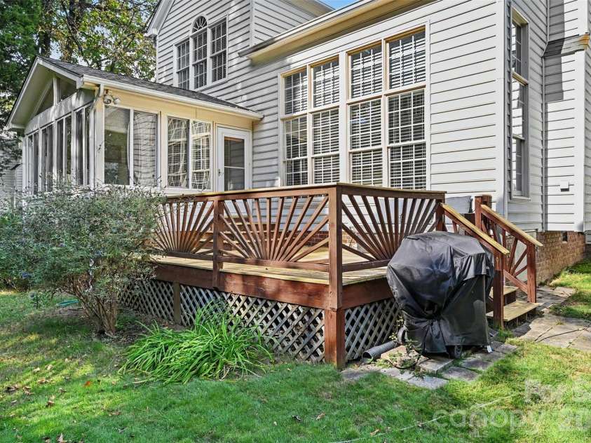 5523 Tullamore Lane, Charlotte, NC 28269.  MLS# CAR4431726, YatesRealty ID 54921. 