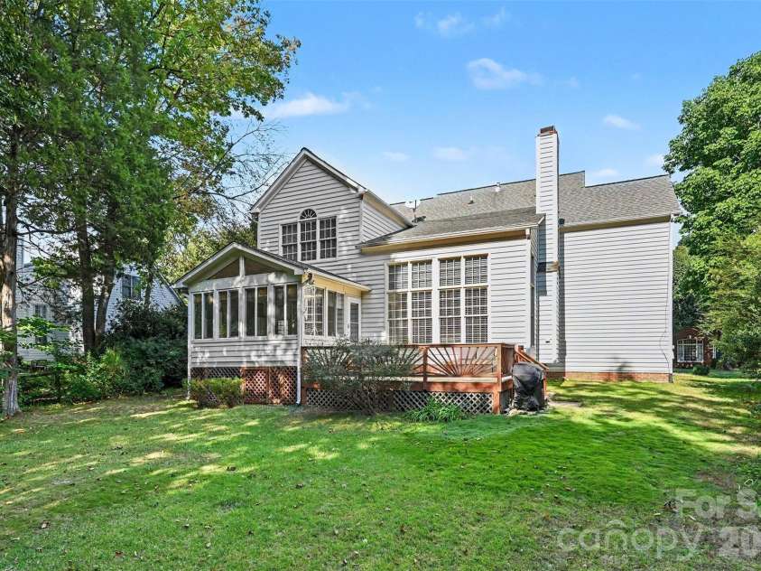 5523 Tullamore Lane, Charlotte, NC 28269.  MLS# CAR4431726, YatesRealty ID 54921. 
