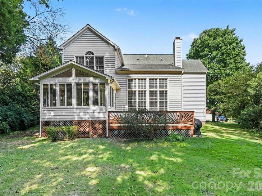 5523 Tullamore Lane, Charlotte, NC 28269.  MLS# CAR4431726, YatesRealty ID 54921. 