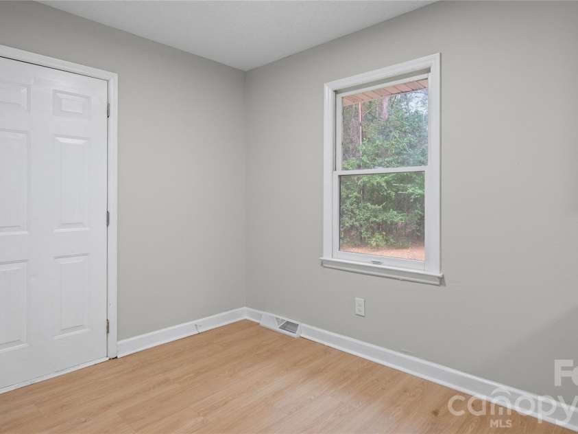 3050 Bridgewater Road, Rock Hill, SC 29730.  MLS# CAR4431369, YatesRealty ID 54922. 