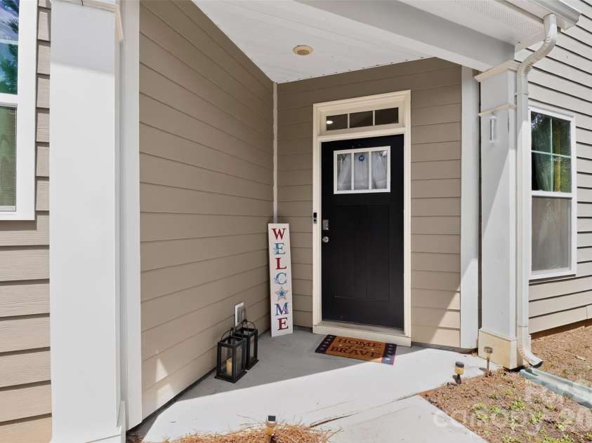1019 Chicory Trace, Clover, SC 29710.  MLS# CAR4400233, YatesRealty ID 54923. Welcome home!