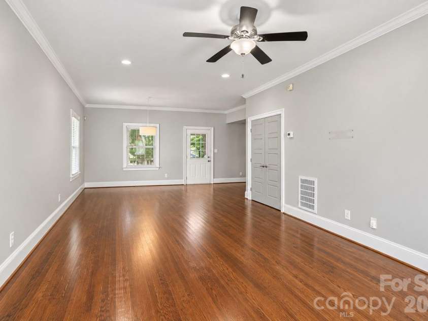 1912 Parson Drive, Charlotte, NC 28205.  MLS# CAR4431198, YatesRealty ID 54926. 