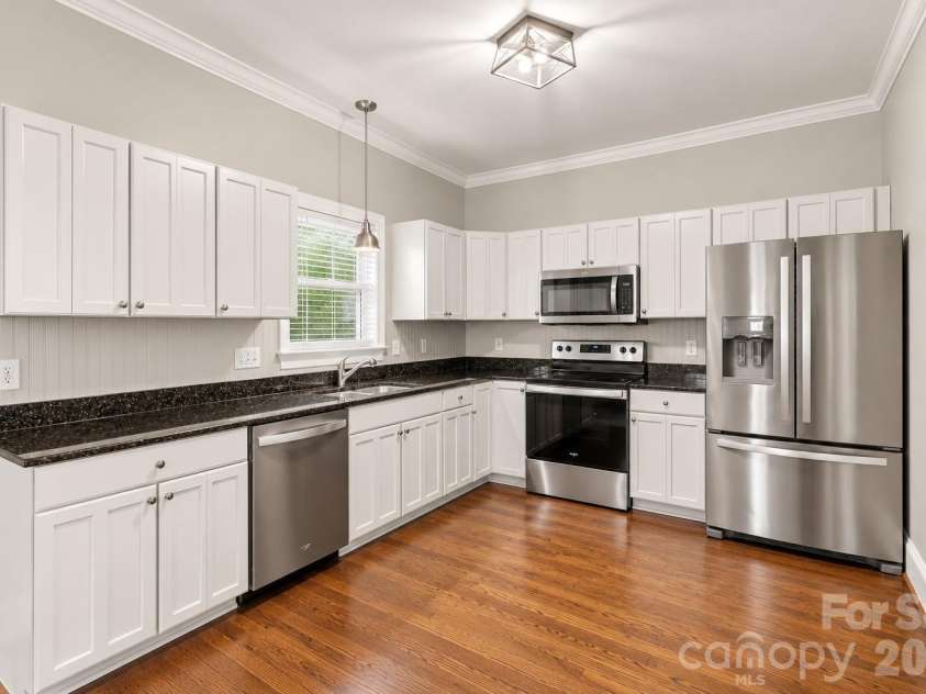 1912 Parson Drive, Charlotte, NC 28205.  MLS# CAR4431198, YatesRealty ID 54926. 
