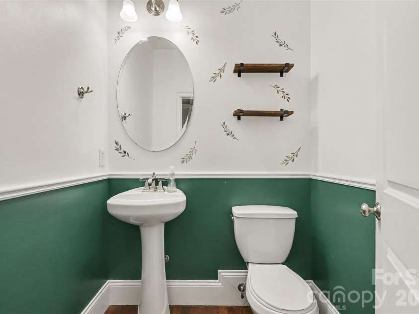 1912 Parson Drive, Charlotte, NC 28205.  MLS# CAR4431198, YatesRealty ID 54926. 