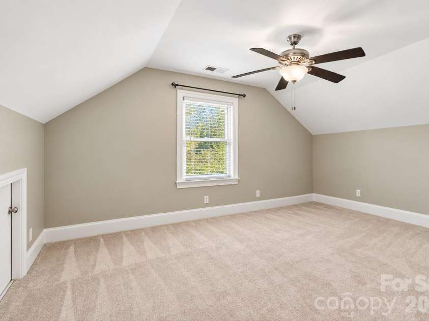 1912 Parson Drive, Charlotte, NC 28205.  MLS# CAR4431198, YatesRealty ID 54926. 