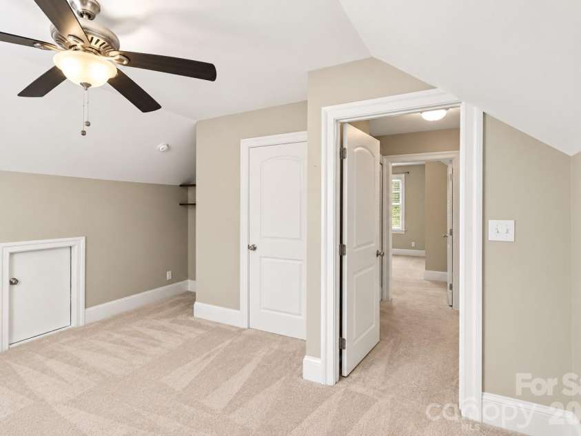 1912 Parson Drive, Charlotte, NC 28205.  MLS# CAR4431198, YatesRealty ID 54926. 