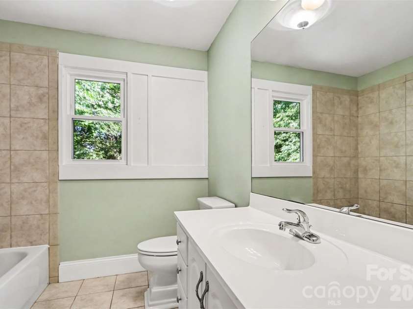 1912 Parson Drive, Charlotte, NC 28205.  MLS# CAR4431198, YatesRealty ID 54926. 