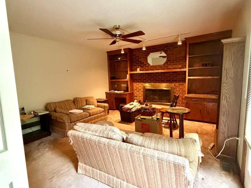 1750 29th Avenue Place, Hickory, NC 28601.  MLS# CAR4431295, YatesRealty ID 54927. Downstairs den/sitting area